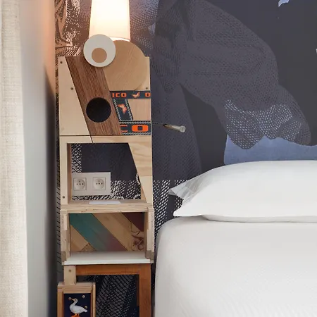 Hotel L'antoine Paris